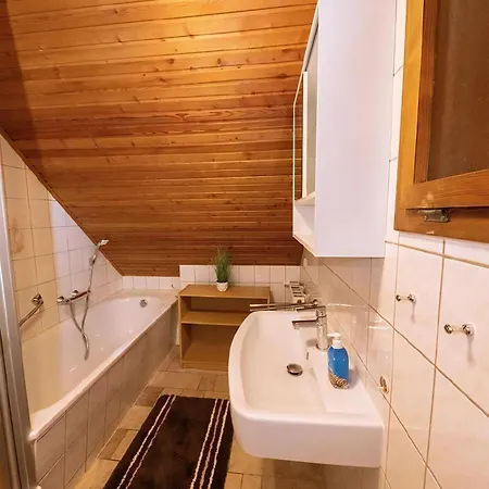 Reetgedecktes 50 Metern Von Der Ostsee Apartment *